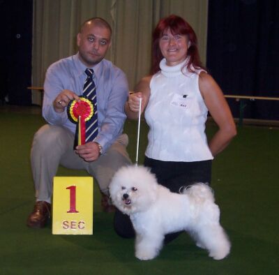 Neuv��iteln� v�t�zstv� v konkurenci t�� kr�sn�ch fen t��dy otev�en�