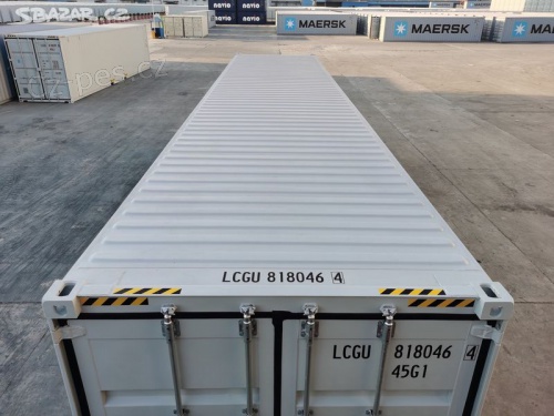 Nab�z�m k prodeji lodn� kontejnery