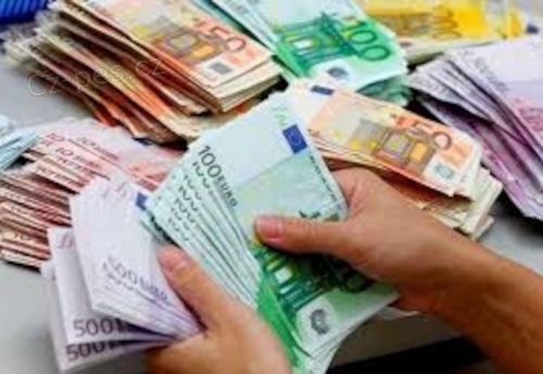  Pot�ebuje� p�j�ku????