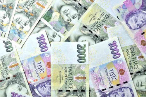 SOUKROM� P�J�KY PRO CELOU �R