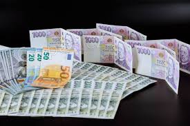 Nab�dka p�j�ky mezi v�n�m a �estn�