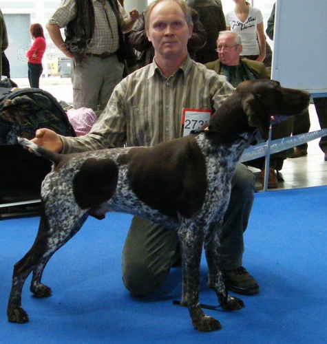 Prod�m vrh NKO po lovecky a sout�n� veden�ch �pi�kov�ch rodi��ch