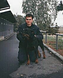 Na tuto fotku si autor �l�nku vyp�j�il Championa Archiho Ballotada.